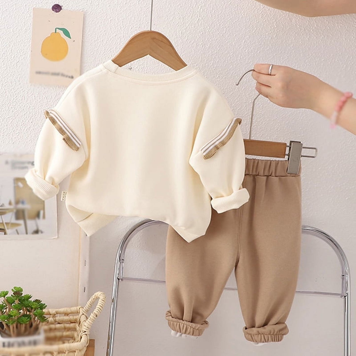 Bow Printed  Girls Sweatshirt & Pants Set